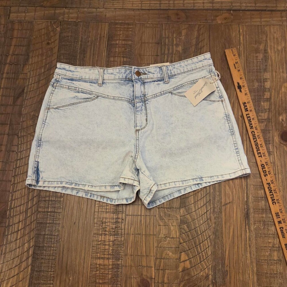 Universal Thread Women's Blue Shorts
